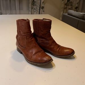 Frye Melissa scrunch short boot